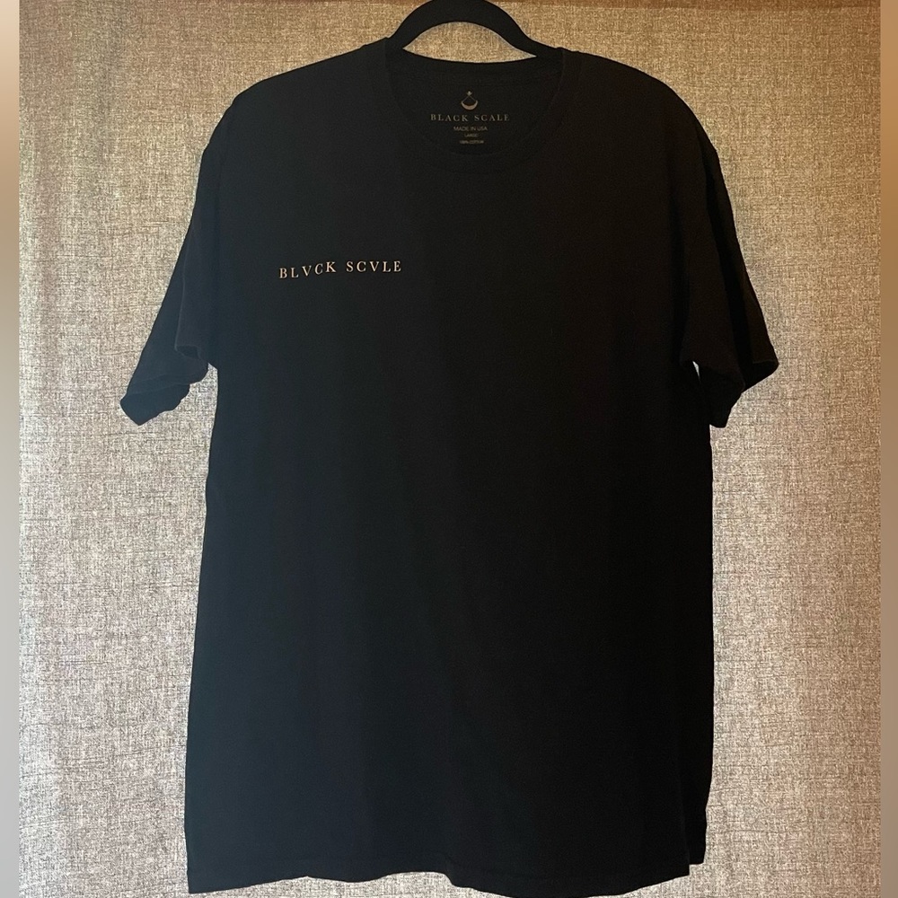 Black scale shirt